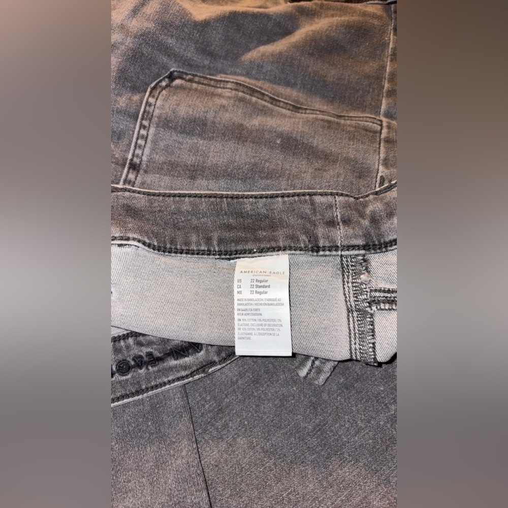 AMERICAN EAGLE SUPER HI-RISE JEGGINGS 
SIZE 22 GRAY - Picture 4 of 5